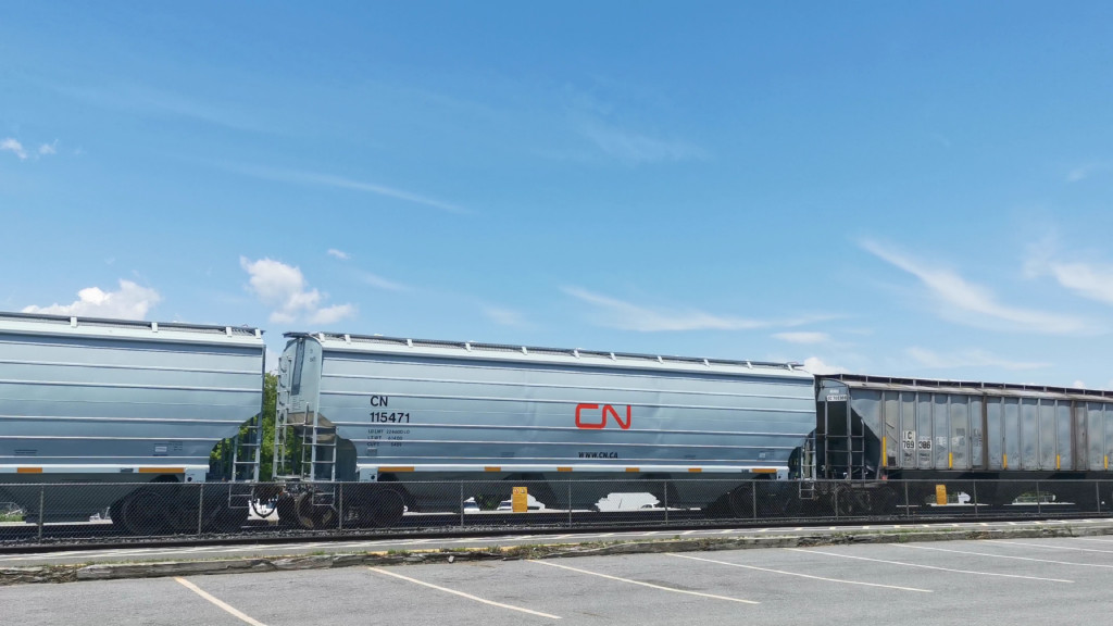 CN 115471